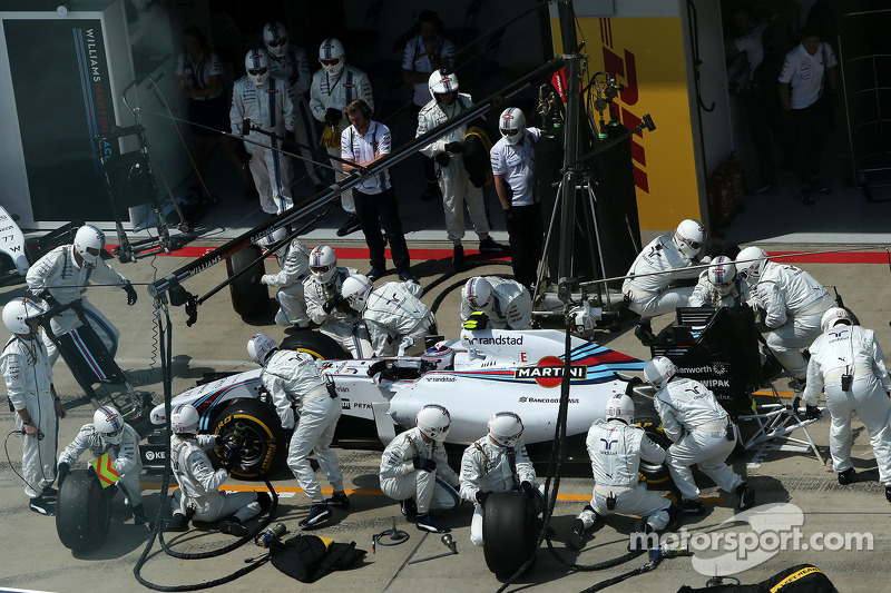 F1 2014 Co-op F1-austrian-gp-2014-valtteri-bottas-williams-f1-team-during-pitstop