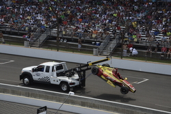 Después de 15 años, Montoya vuelve a ganar la Indy 500 Indycar-indy-500-2015-the-wrecked-car-of-sebastian-saavedra-chip-ganassi-racing-chevrolet