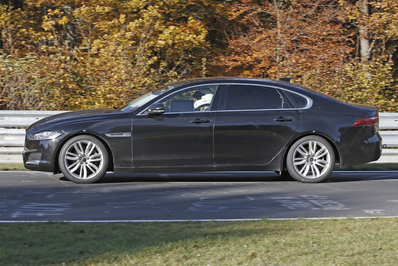 2016 - [Jaguar] XF II [X260] - Page 7 00