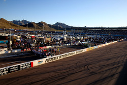 Dixon gana difícil carrera en Phoenix Indycar-phoenix-2016-phoenix-international-raceway-atmosphere