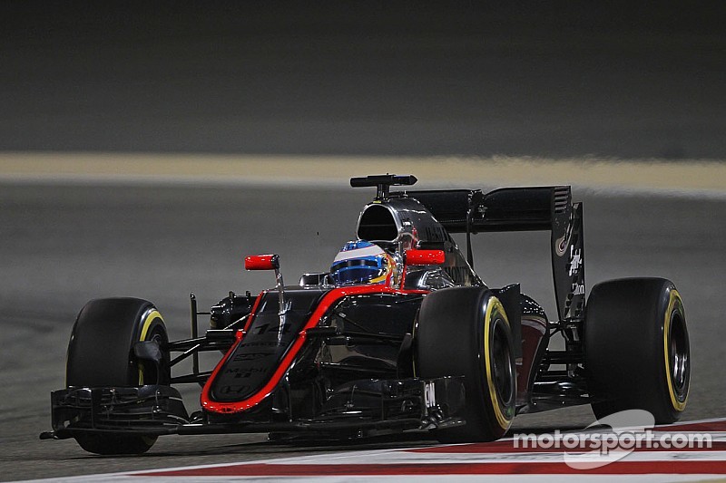 Häkkinen s'attend à plusieurs années sans victoire pour Alonso    F1-bahrain-gp-2015-fernando-alonso-mclaren-mp4-30