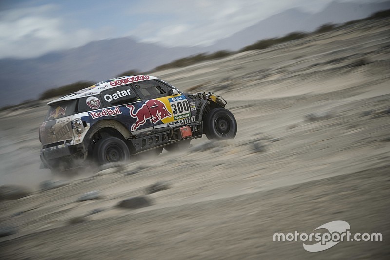  العطية: كان على فريق ''إكس-رايد'' الاعتراض على بيترانسيل Dakar-dakar-2016-300-mini-nasser-al-attiyah-and-matthieu-baumel