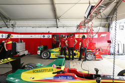 FIA Fórmula E Championship 2015/2016 Formula-e-putrajaya-eprix-2015-abt-schaeffler-audi-sport-team-area