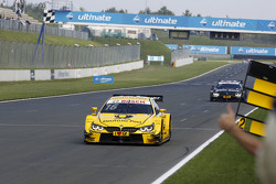 DTM 2015: ¡Este año más y mejor! Dtm-oschersleben-2015-winner-timo-glock-bmw-team-mtek-bmw-m3-dtm