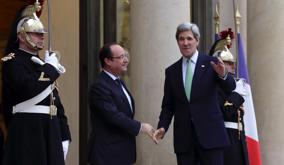 Attentat fusillade contre le siège de Charlie-Hebdo - Page 3 John-Kerry-un-Americain-a-Paris_article_landscape_pm_v8