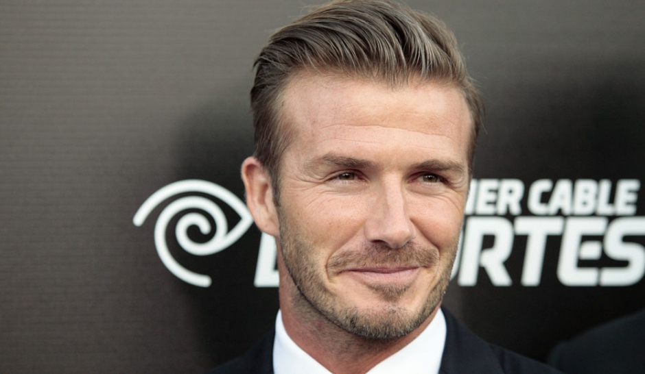 Le topic de l'homme. - Page 2 David-Beckham-surpris-a-demi-nu-par-des-touristes_article_landscape_pm_v8