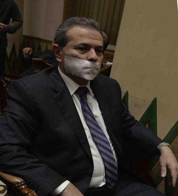 بالفيديو والصور.. النائب المصري توفيق عكاشة يظهر مُكمما فمه داخل البرلمان Cf63ebd5-be6d-4e74-a219-44bd81a3a3c9