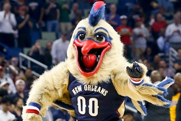 NBA FANTASY PROS . Habemus blockbuster. - Página 8 3-pierre-the-pelican-new-orleans-pelicans-creepy-nba-mascots