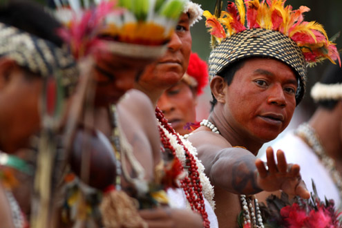 10 Agama Terbesar di Dunia dan Sejarah Singkat nya Brazil_indigenous_