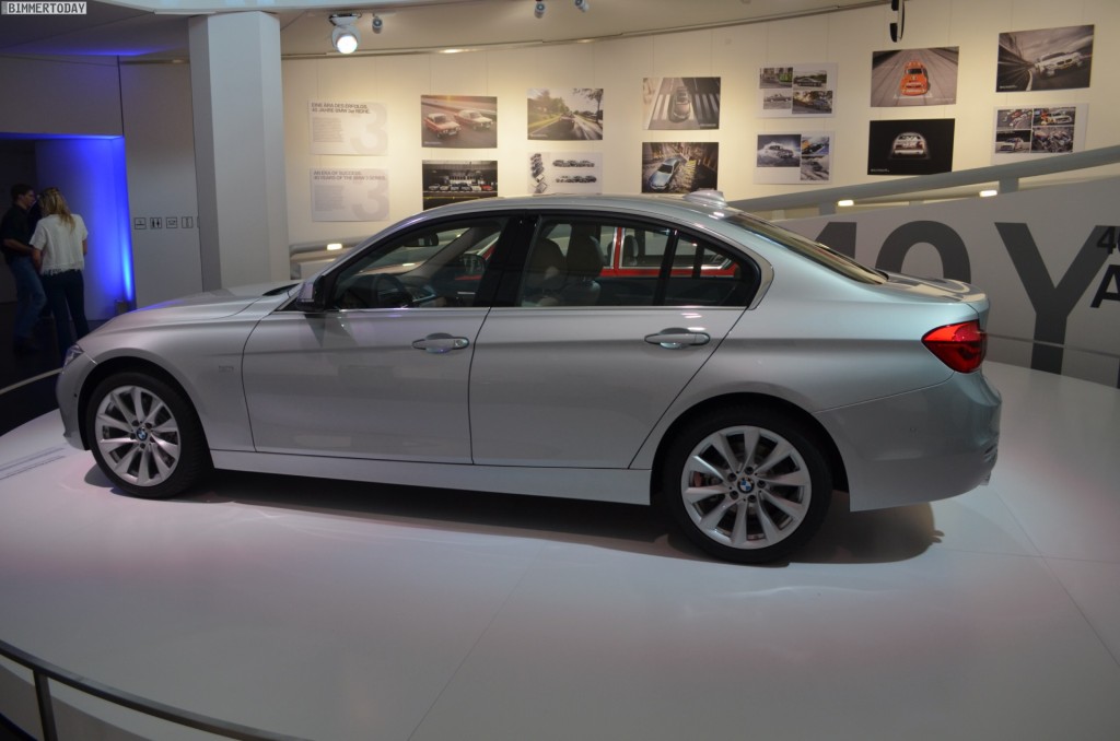 2015 - [BMW] Série 3 Restylée [F30/F31] - Page 9 BMW-3er-Facelift-2015-330i-F30-LCI-Glacier-Silber-06-1024x678