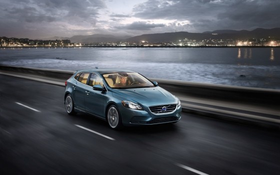 [Officiel] Les photos de la Volvo V40 Wallpaper_V40_exterior_05-560x350