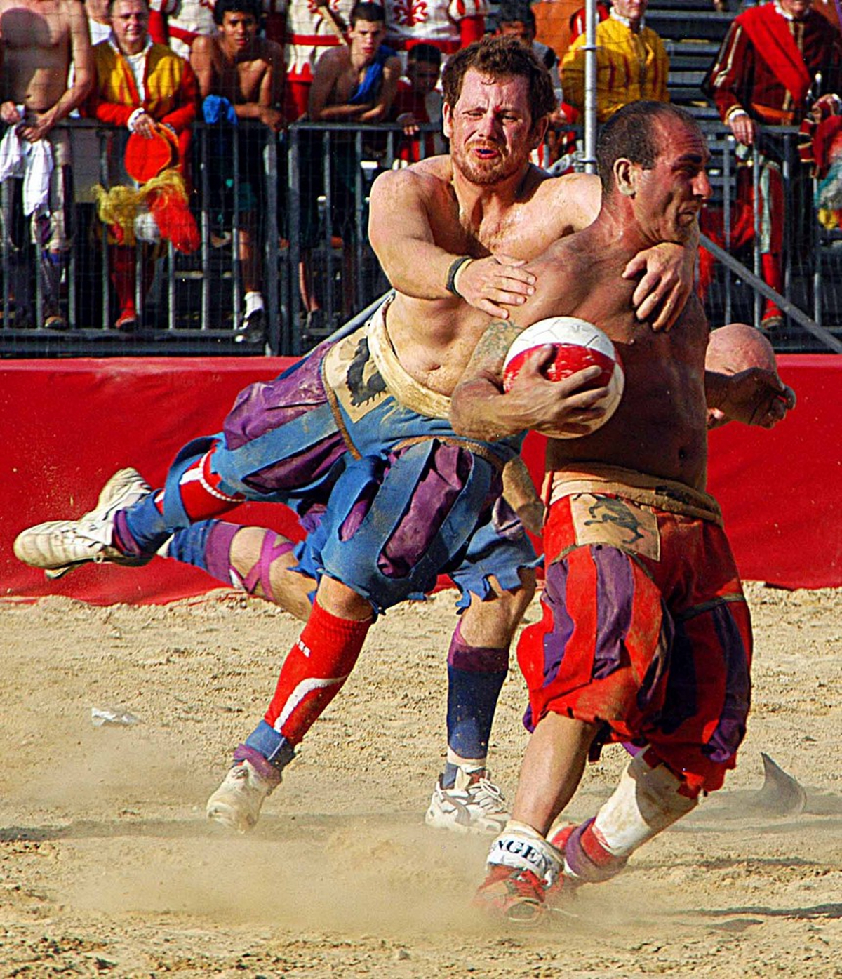 Calcio storico, najbrutalniji sport na svijetu gdje je malo toga zabranjeno Calcio_storico_fiorentino02