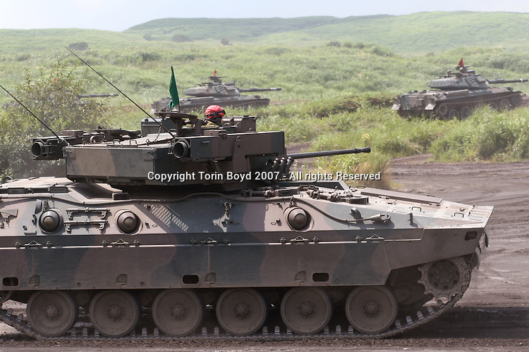 المدرعه اليابانيه Type 89 IFV  Tank-89FV-004