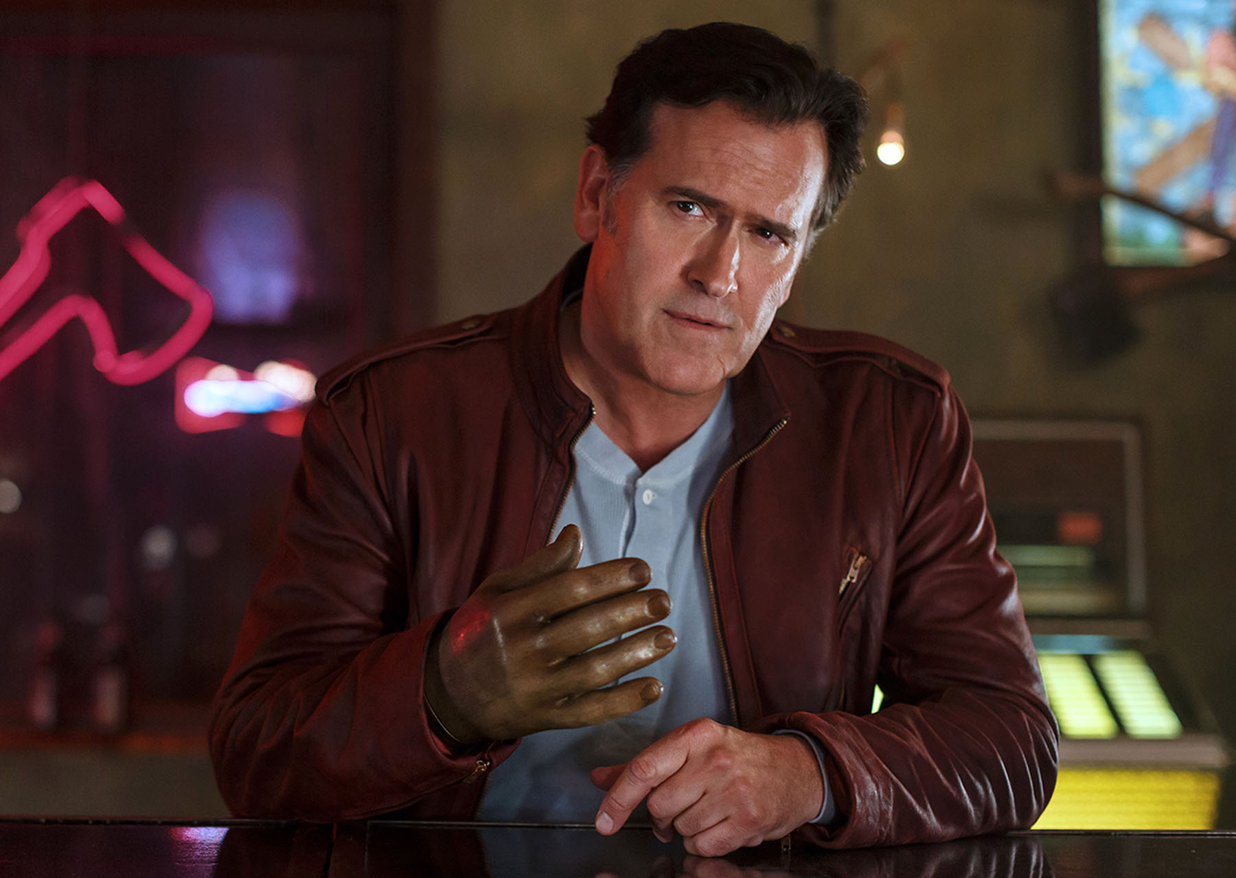 ronda - Concurso de Microrrelatos Ronda 17.Seguimos votando hasta el jueves a las 22:00. Al lío de los puntos y las menciones... Ash-vs-evil-dead-bruce-campbell-03