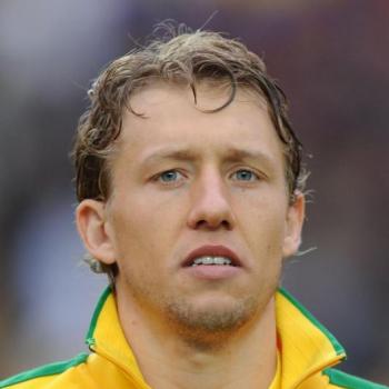 ¿Cuánto mide Lucas Leiva? - Real height 492184-d9b02abd56a7663c635ad4c10ed57d3f-40710-d41d8cd98f00b204e9800998ecf8427e