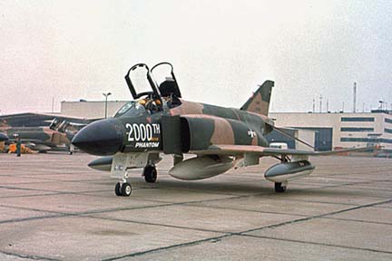 موسوعة الطائرات الامريكية (شامل) F-4_2