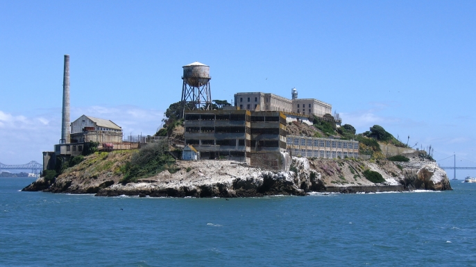 SLIKOVITI KALADONT - Page 2 HITH-10-things-you-may-not-know-about-alcatraz-E