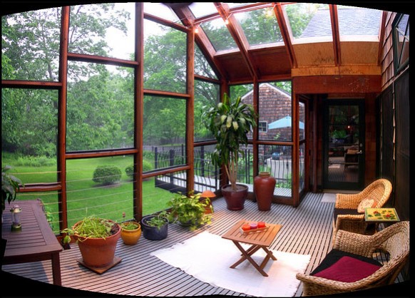 Un viaje a tu destino Modern-Sunroom-582x418