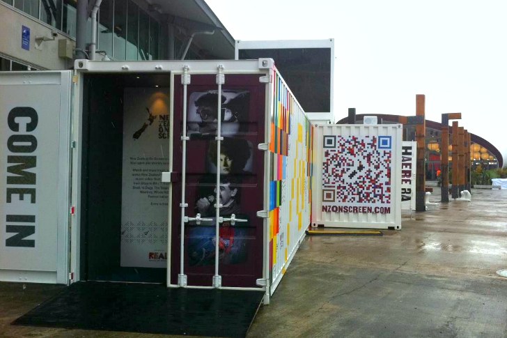 maison ou boutique realiser dans des containerrs  New-Zealand-on-Screen-14