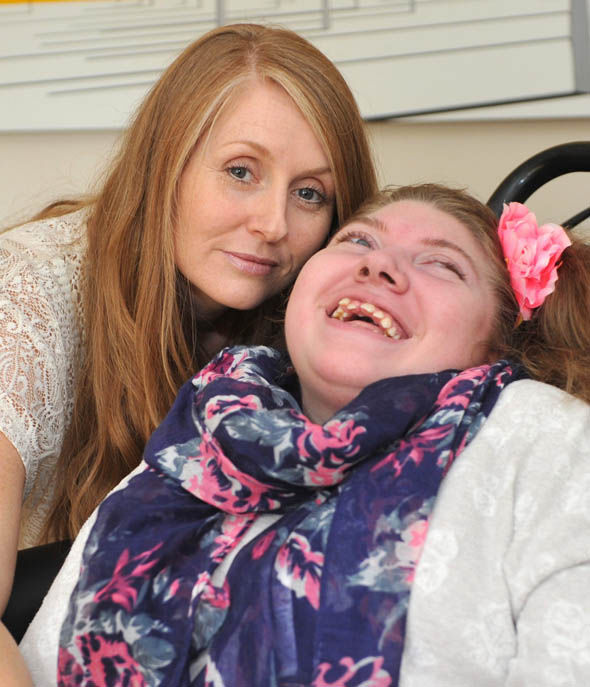 Blind disabled girl who can't speak ordered to attend INTERVIEW to make her WORK Donna-358171