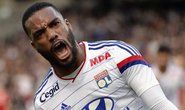 [FIFA 16] Léo Chevalier is back in the Premier League, once again ! - Page 16 Alexandre-lacazette-534236