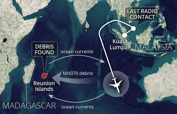 [Jeu] Association d'images - Page 16 Air-Malaysia-MH370-found-on-Reunion-Islands-Map-328107