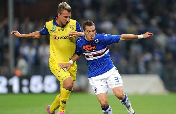 24/08/15 - De Ceglie alla Samp avvicina Mesbah al Bari / Dall'Algeria - Il Bologna vuole rubare Mesbah al Bari Large-38092bologne-veut-chiper-mesbah-a-bari-90730