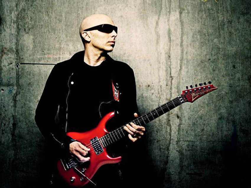 Y la guitarra mas tecnica es de... Joe-satriani-red-js1-850-100