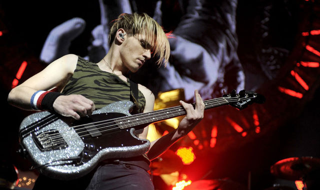  Mikey Way talks bass heroes, ''Bowie moments'' and his signature Squier Mikey-way1-corbis-640-80