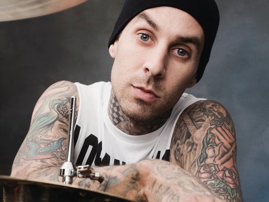 Interview Travis Barker tentang Drum-Kit nya Travis-barker-main-530-85