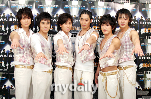 [3.3.12][News] Shinhwa's Variety Show "Shinhwa Broadcast"! 201203030930161113_1