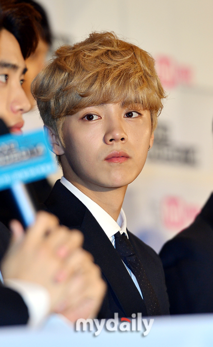 [NEWS] 140811 Luhan at EXO 90:2014 K-POP Time Slip Press Conference [27P] 201408111200591116_1