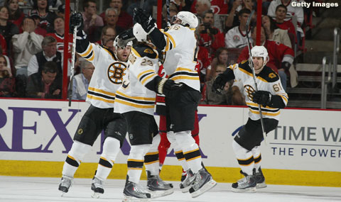 [East SF]: BRUINS vs HURRICANES[3-4] 0501209_BOS_CAR_Montador