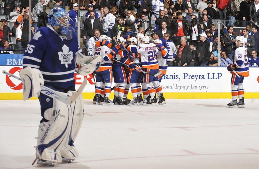 1 ère défaite pour les Leafs, Hossa fait la loi dans la ligue ... 105673801_slide