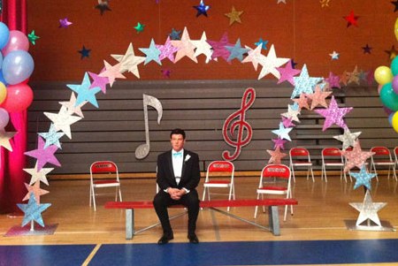 Soirée « Rentrée » (21/10 - 21h) Glee-prom-episode-sneak-peak