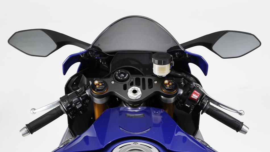 Yamaha R1 et R1M  Crossplane 2015 - Page 11 2015-Yamaha-YZF-R1-EU-Race-Blu-Detail-018