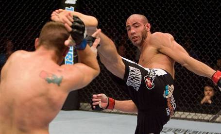 Ben Saunders released from the UFC following Aug. 7 loss to Dennis Hallman  Saundersheadkick.aim640_medium