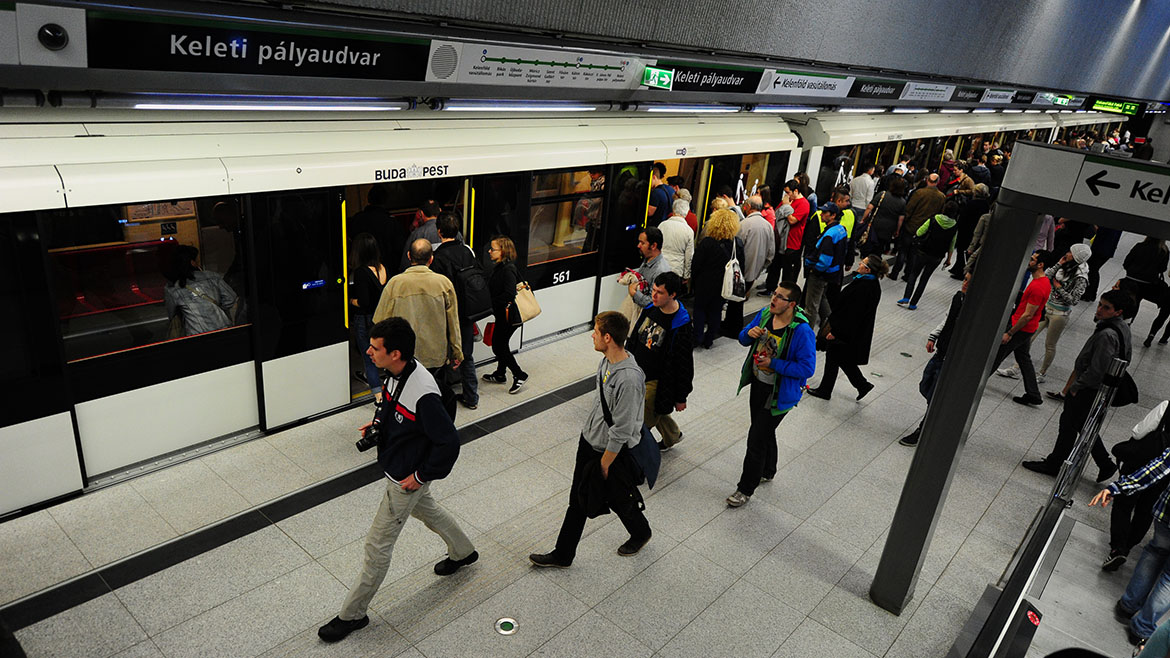 El metro que costó 1.500 millones de euros 0010849050