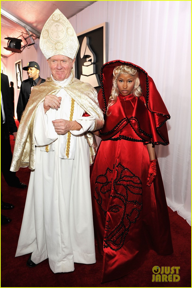 Renunció Benedicto XVI - otro acierto de Benjamín? Nicki-minaj-grammys-05