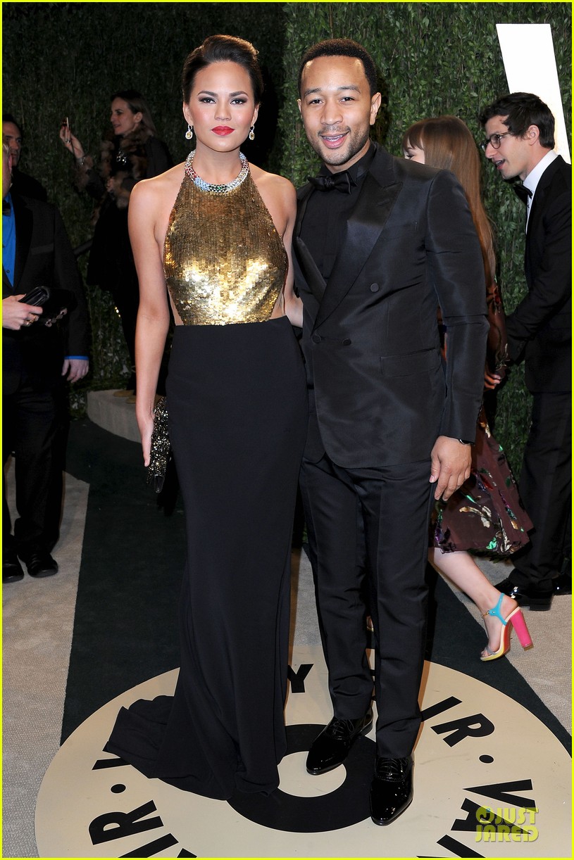 Vanity Fair Oscars Party 2013 Chrissy-teigen-john-legend-vanity-fair-oscars-party-2013-01