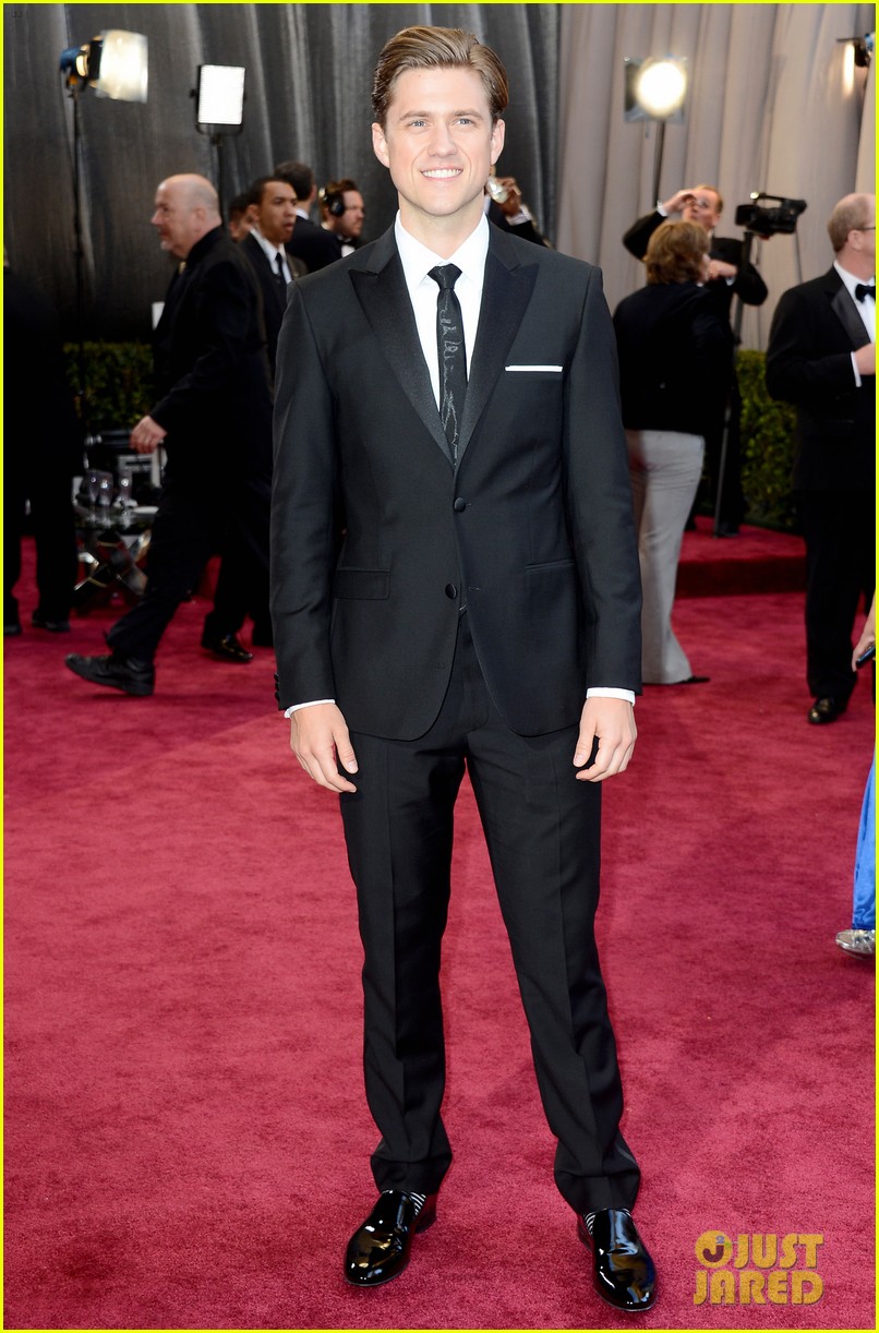 Academy Awards 2013  Aaron-tveit-oscars-2013-red-carpet-05