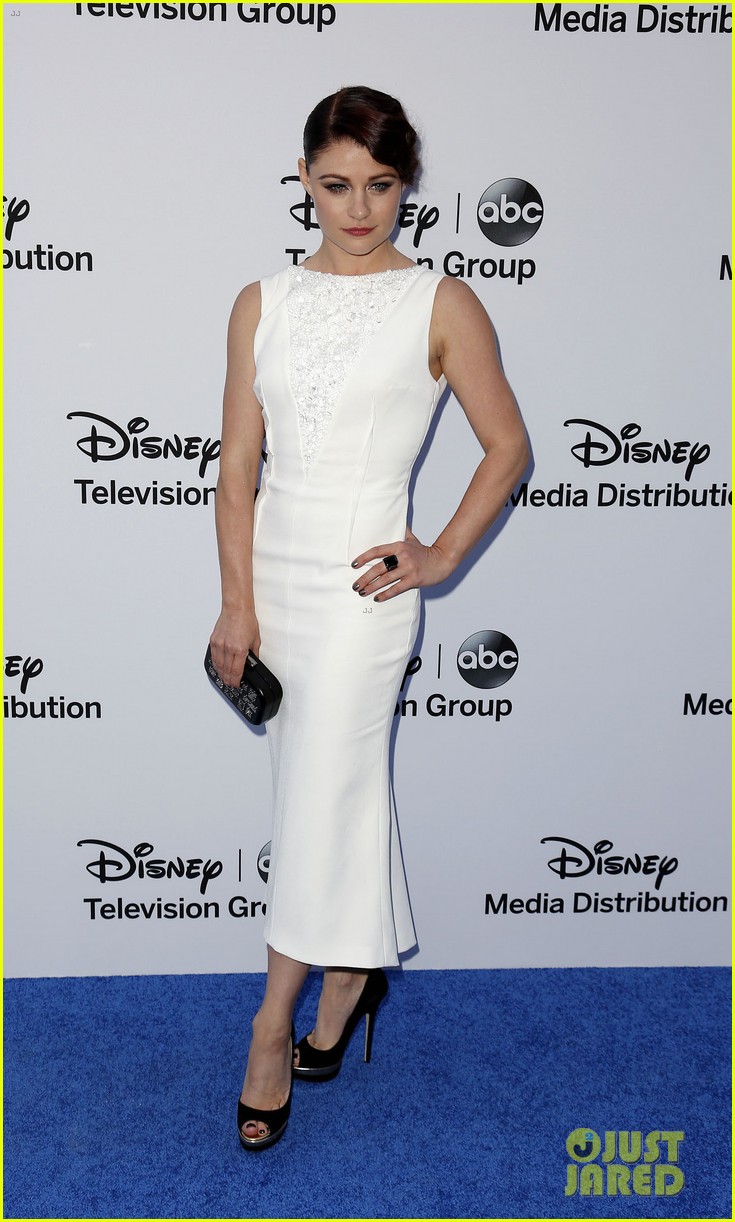 Ginnifer Goodwin, Josh Dallas y Emilie de Ravin en el Disney International Upfront Ginnifer-goodwin-josh-dallas-disney-international-upfronts-01