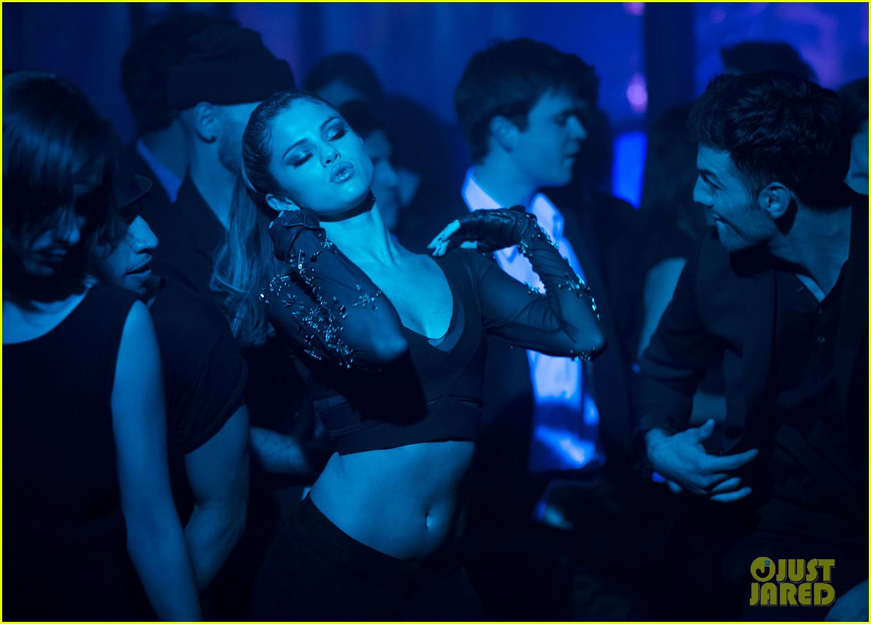 LeaCampbell Selena-gomez-slow-down-music-video-pics-18