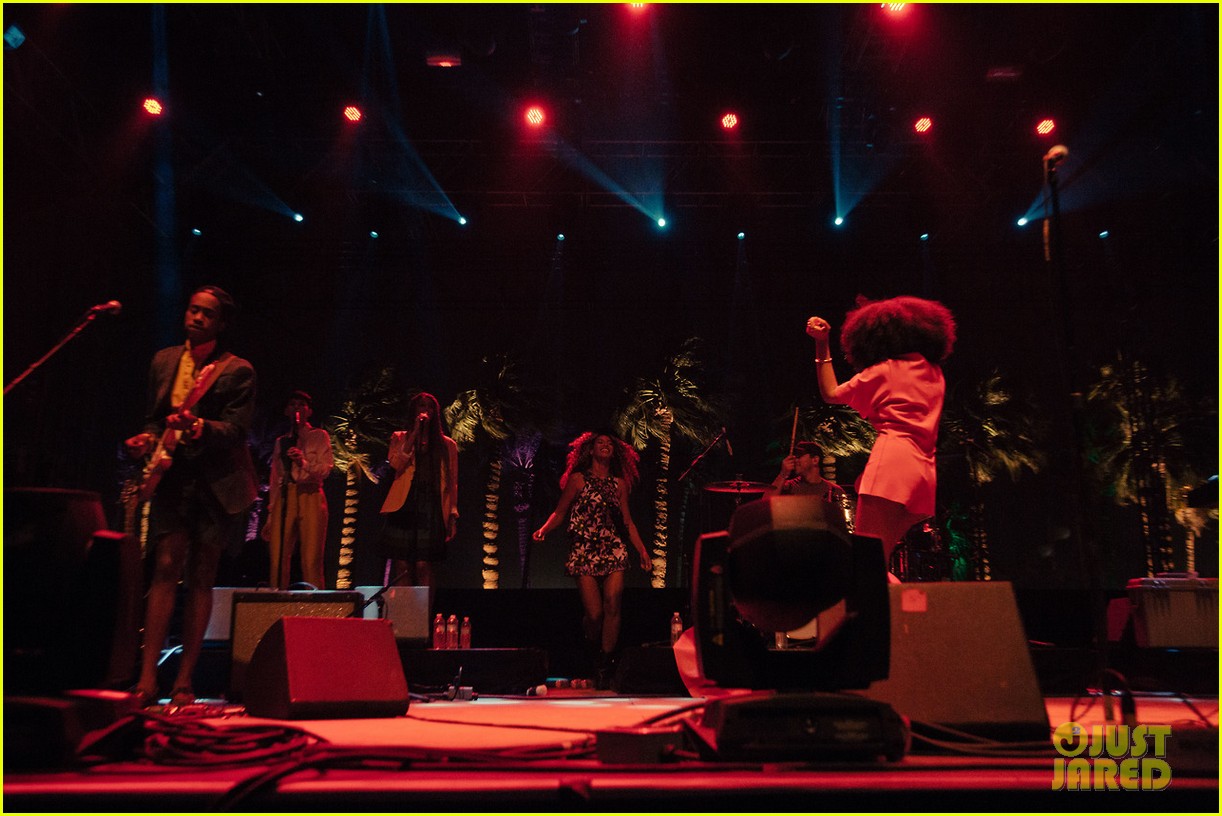 Beyoncé sube sus propias fotos en COACHELLA MUSIC FESTIVAL. Beyonce-shares-personal-coachella-photos-17