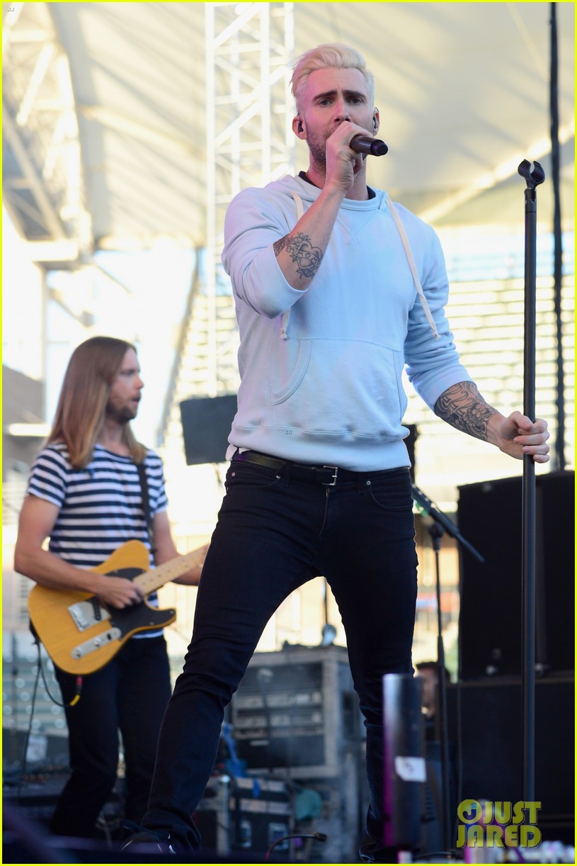 Wango Tango 2014! Adam-levine-makes-a-funny-face-still-is-sexiest-man-alive-04