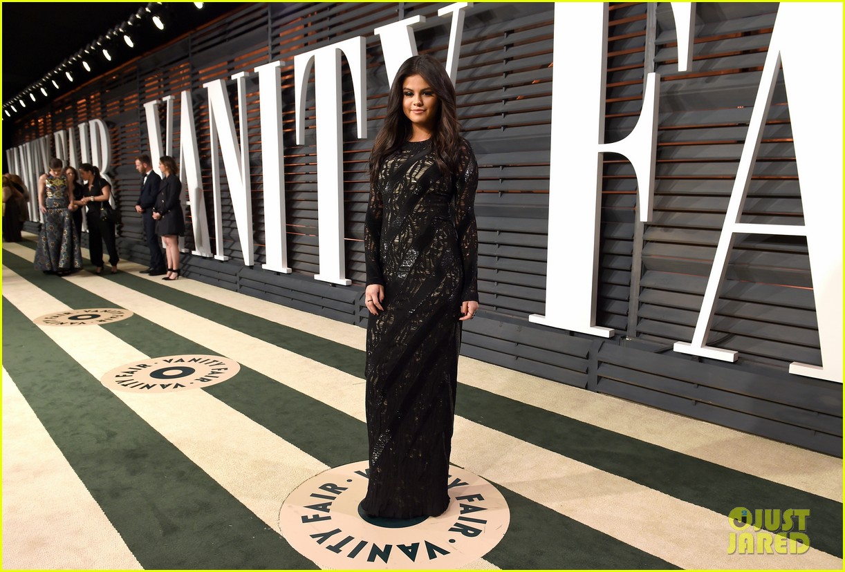 Vanity Fair Oscar Party 2015 Selena-gomez-vanity-fair-oscar-party-03