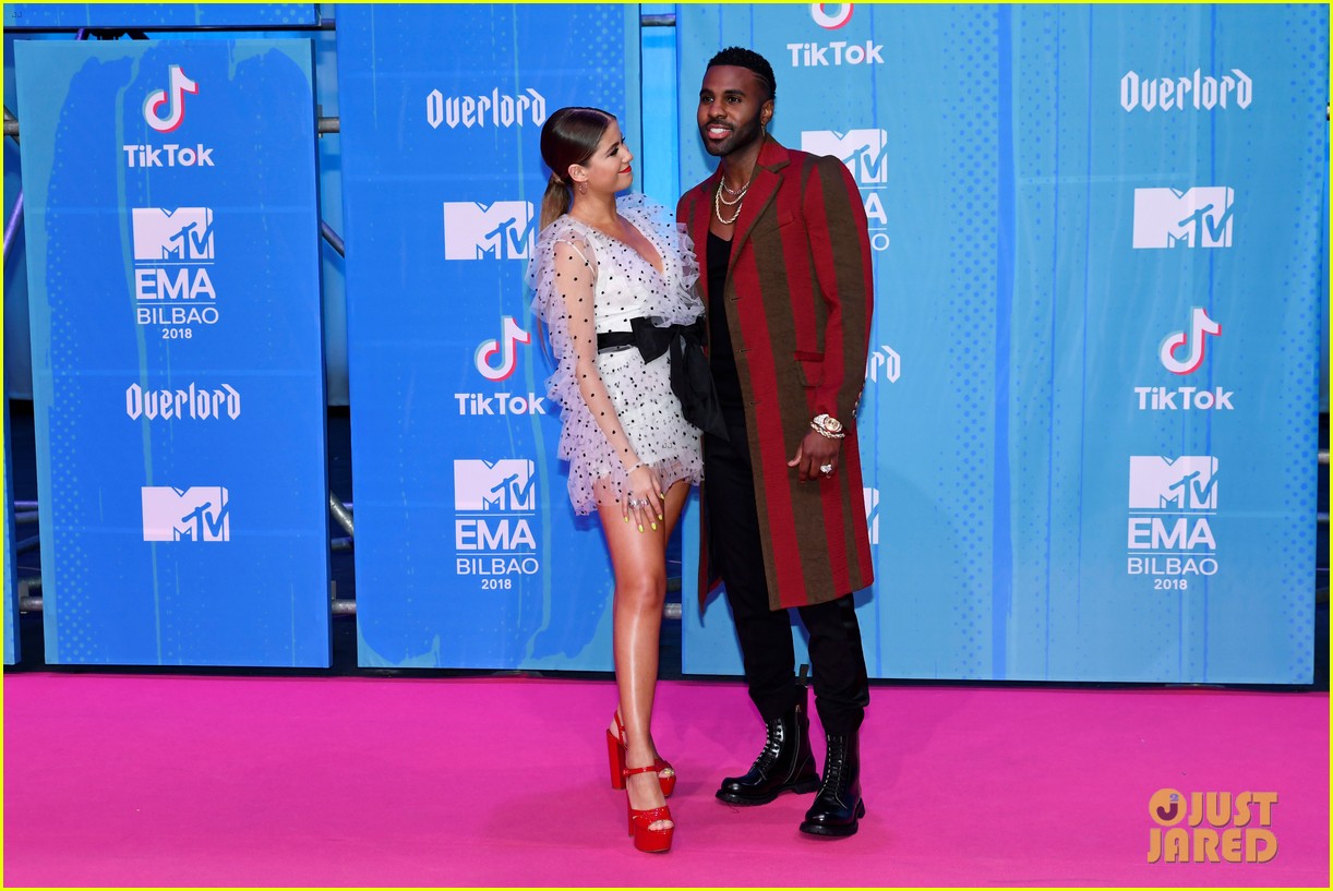 ¿Cuánto mide Sofía Reyes? - Real height Sofia-reyes-jason-derulo-mtv-emas-15