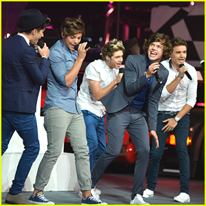 Stand Up-One Direction  :) TERMINADA - Página 14 One-direction-closing-olympics