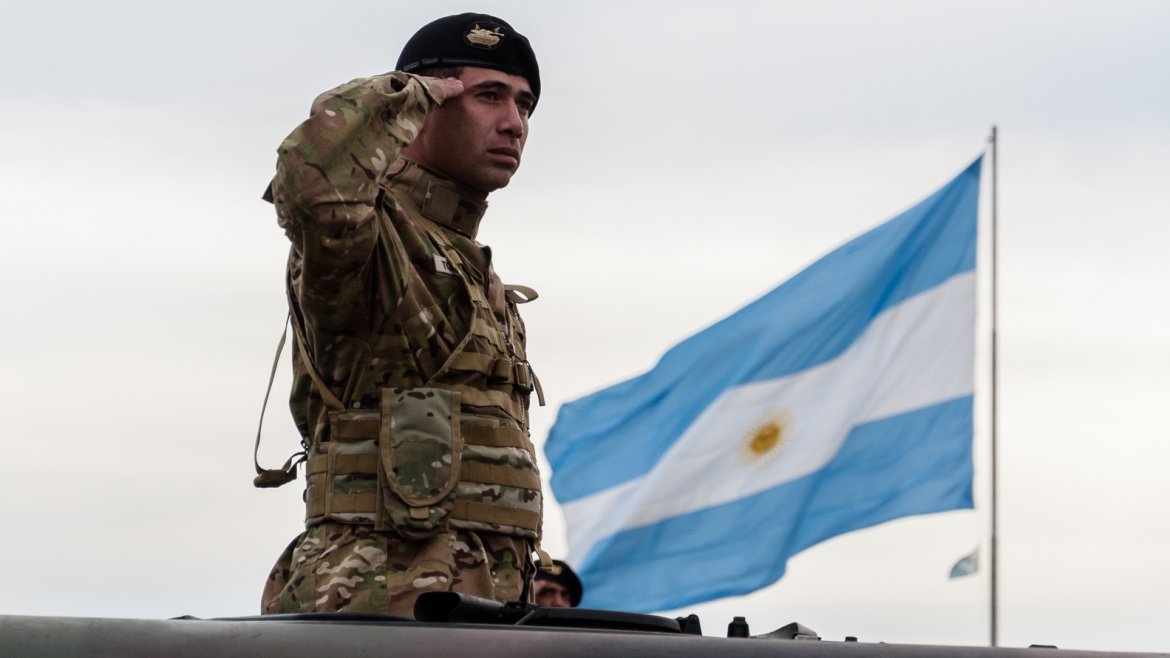 EJERCICIOS DEL EJERCITO ARGENTINO - Página 21 0012730153