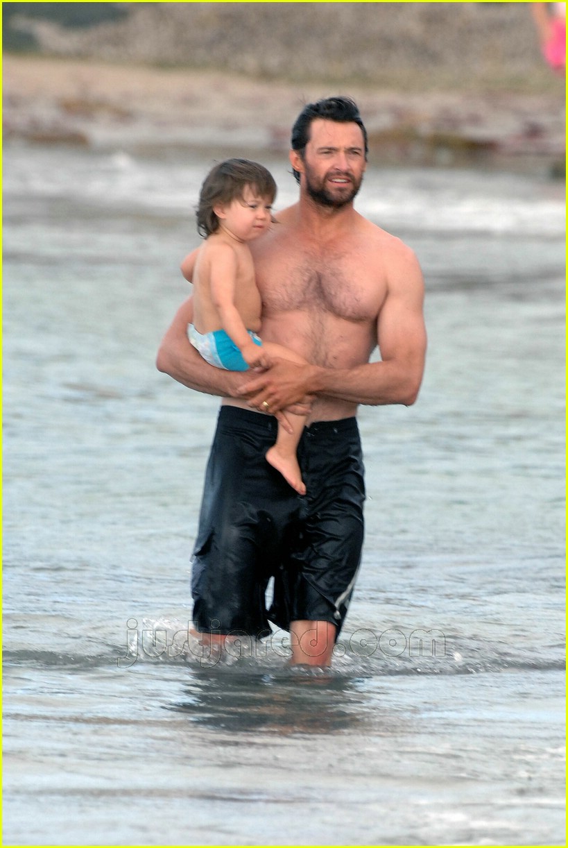 #OffTopic ~ 54 >> Make Panamá Great Again - Página 29 Hugh-jackman-plays-with-kids-50